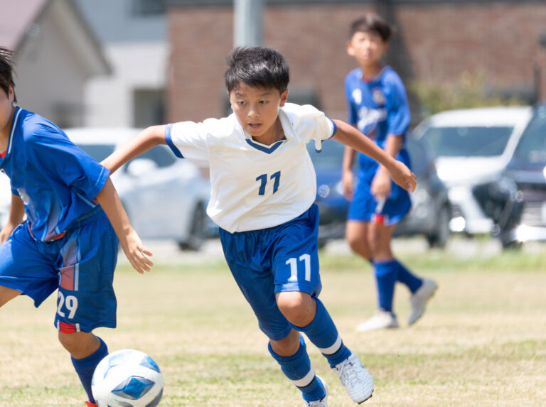 サッカーユニフォームを安く作る方法【価格比較あり】