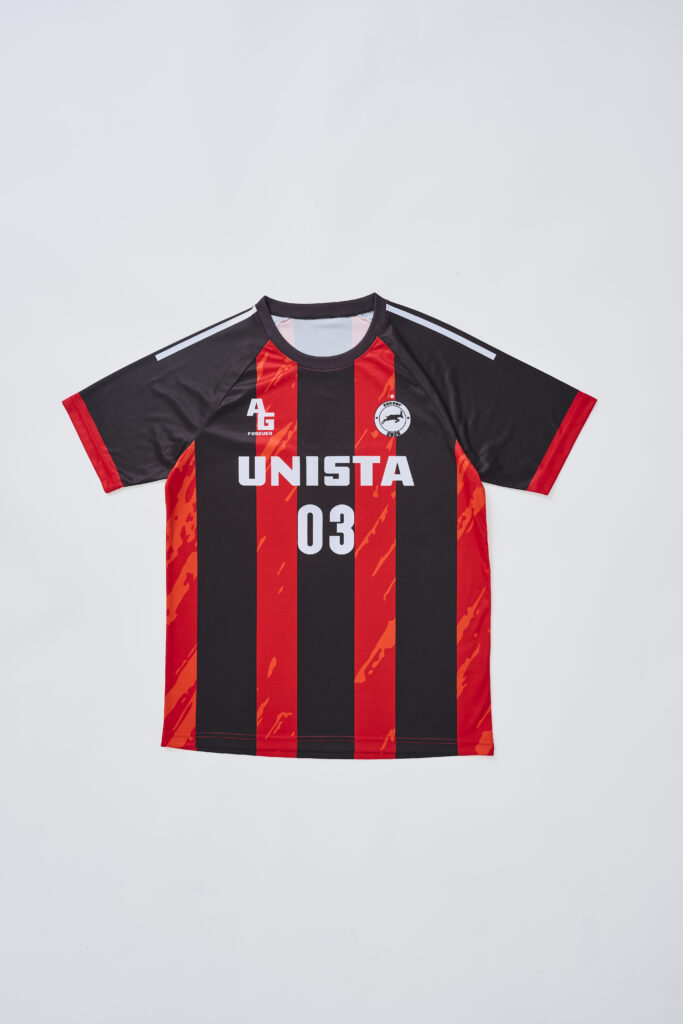 サッカー／ブラック×レッドストライプ 正面